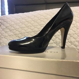 Franco Sarto Black Pumps